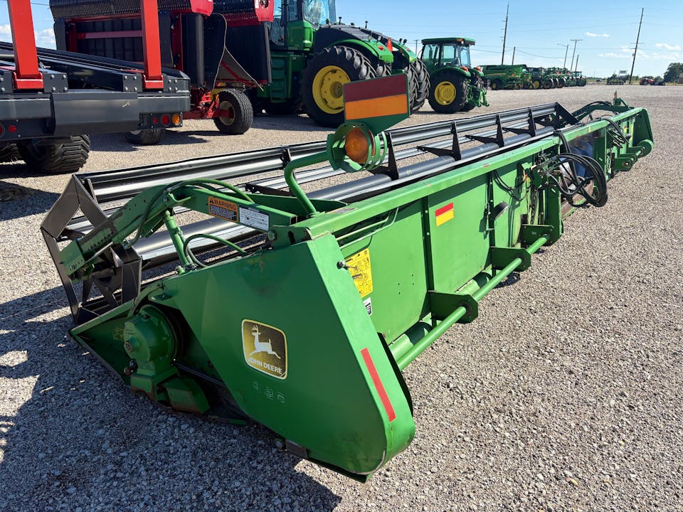 John Deere 930R
