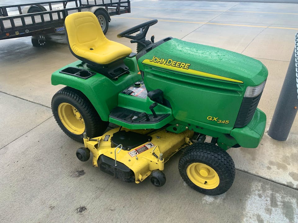 John Deere GX345