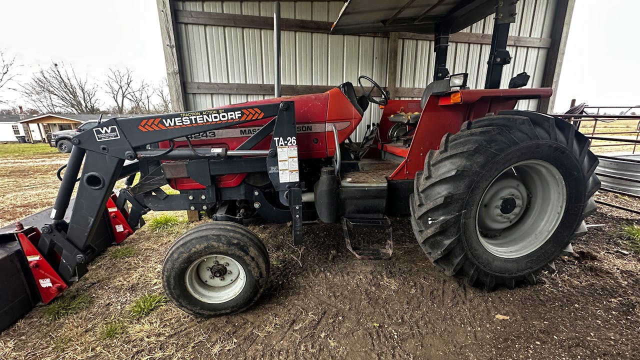 Massey Ferguson 4243