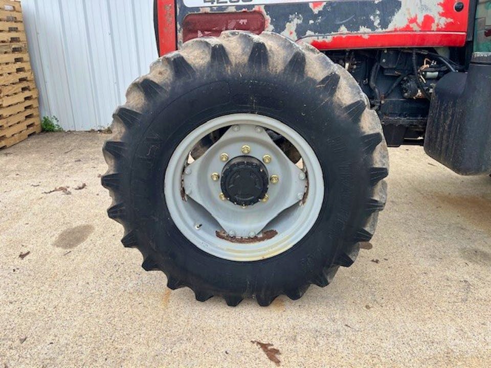 Massey Ferguson 4263