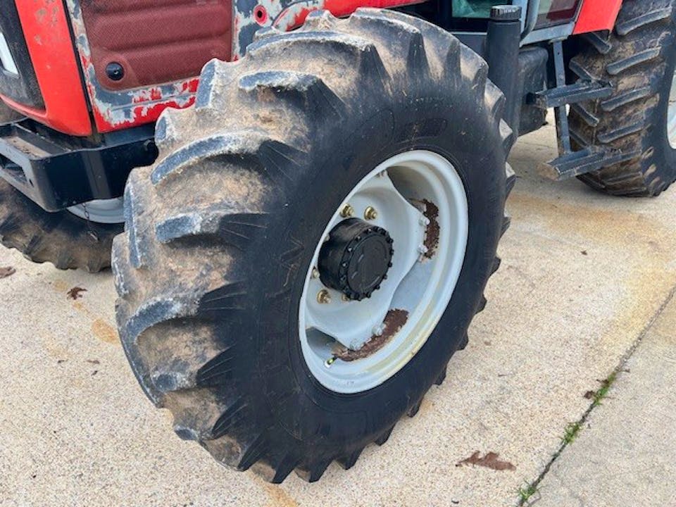 Massey Ferguson 4263