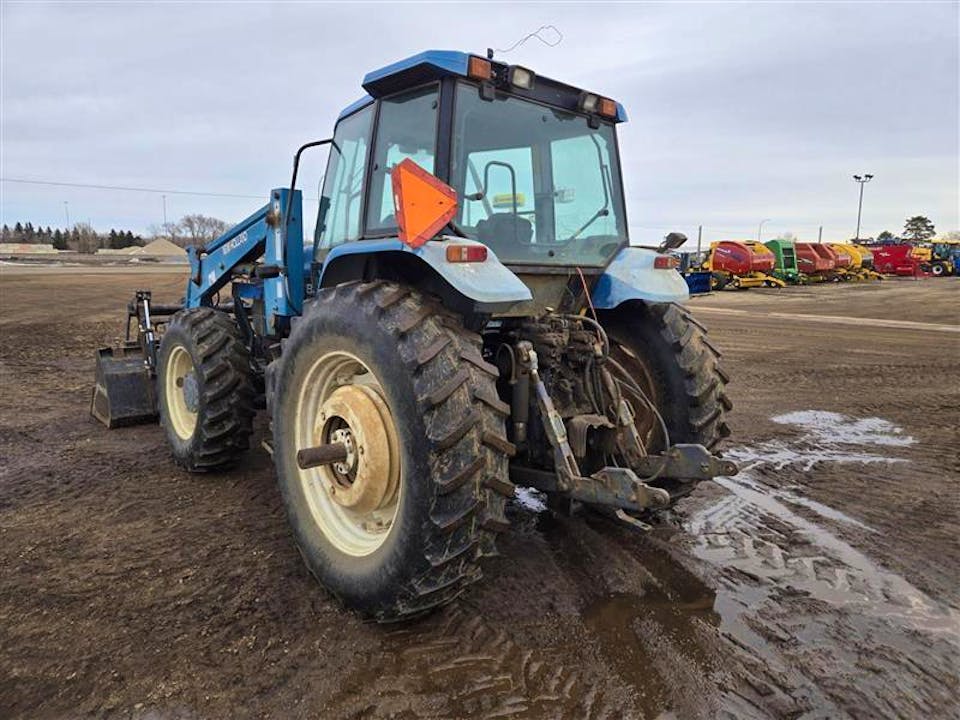 NEW HOLLAND 8360