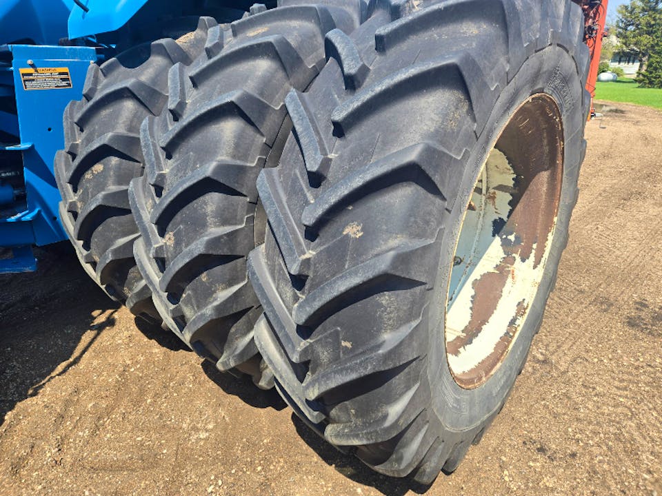 New Holland 9882