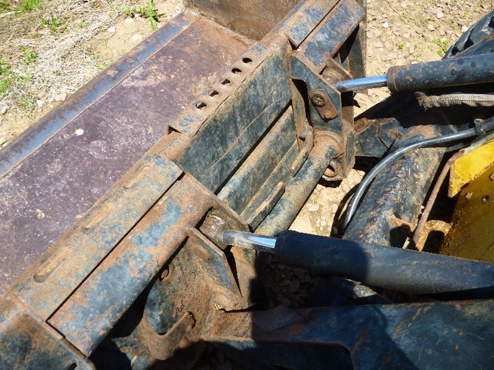NEW HOLLAND LX485