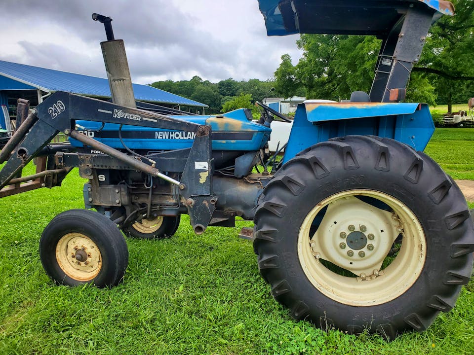 New Holland 5610S