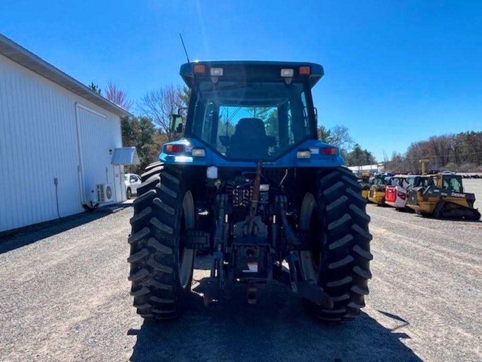 New Holland 8770