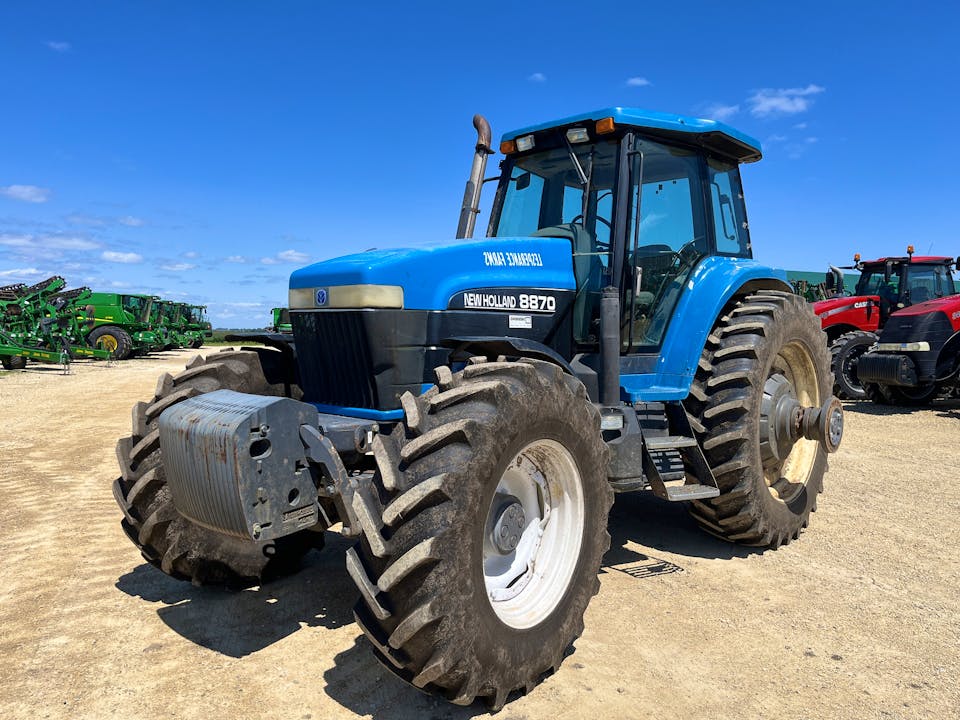 New Holland 8870