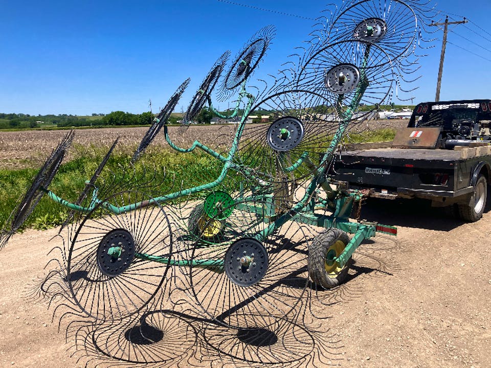 John Deere 702
