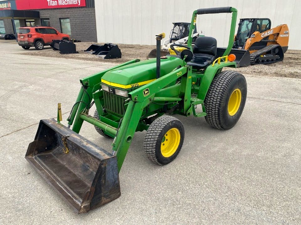 John Deere 790