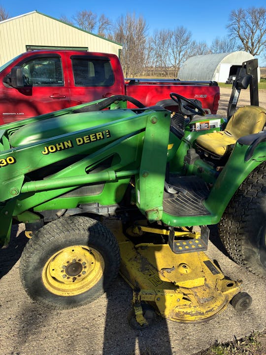 John Deere 4400