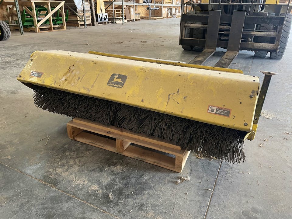 John Deere 51 Broom