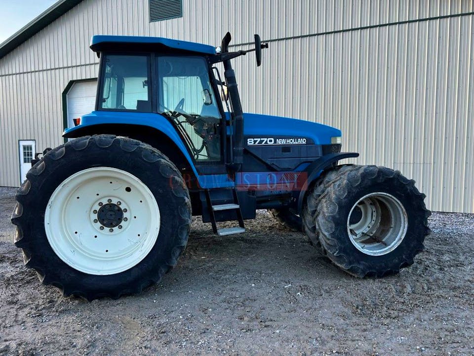 New Holland 8770