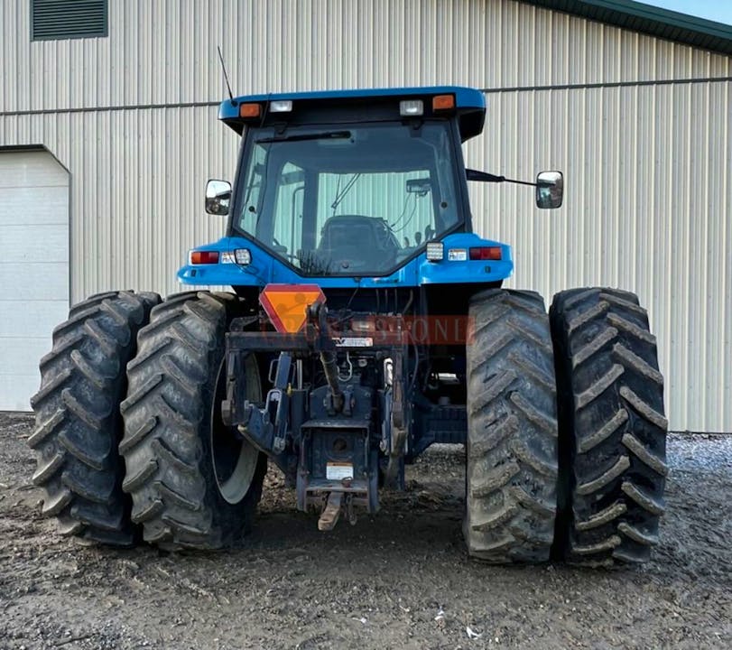 New Holland 8770