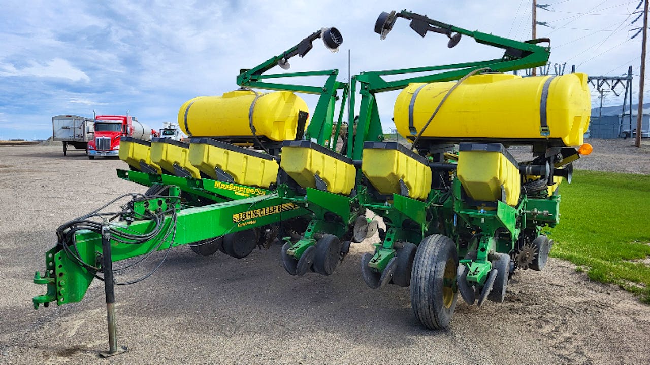 John Deere 1760