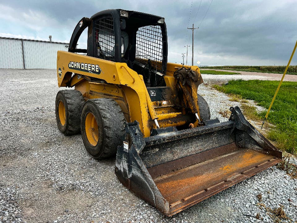 John Deere 260