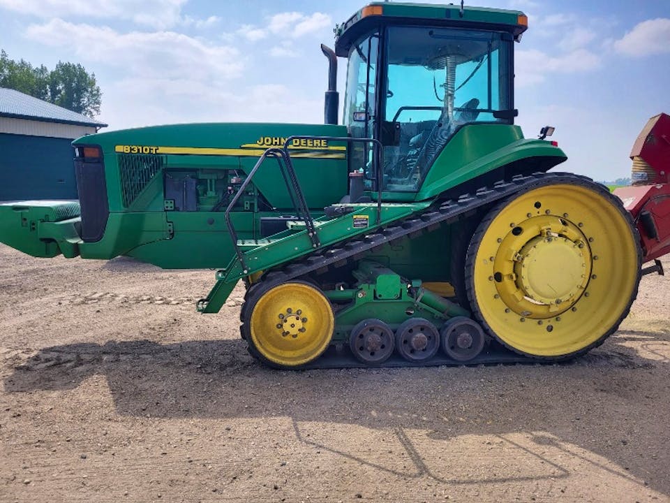 John Deere 8310T