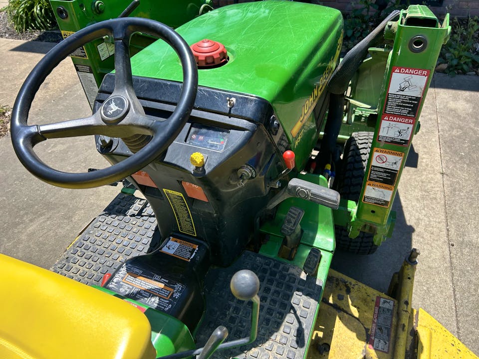 John Deere 4100