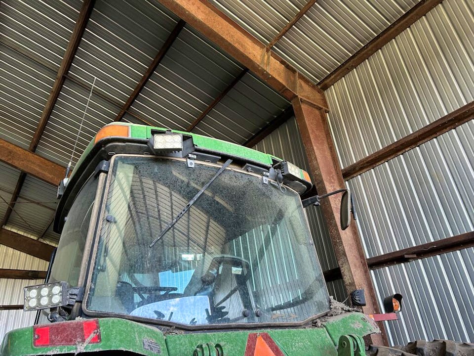 John Deere 8310