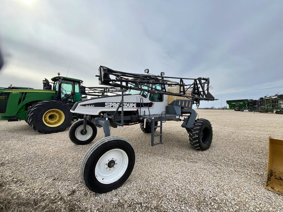 Spray Coupe 4440