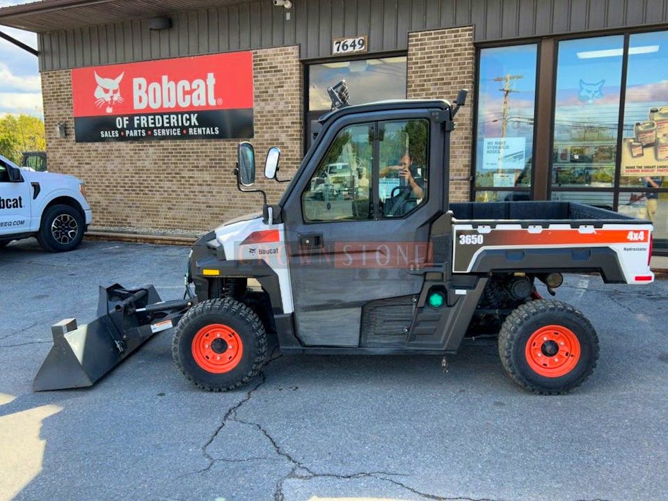 Bobcat 3650 w/ Attachments