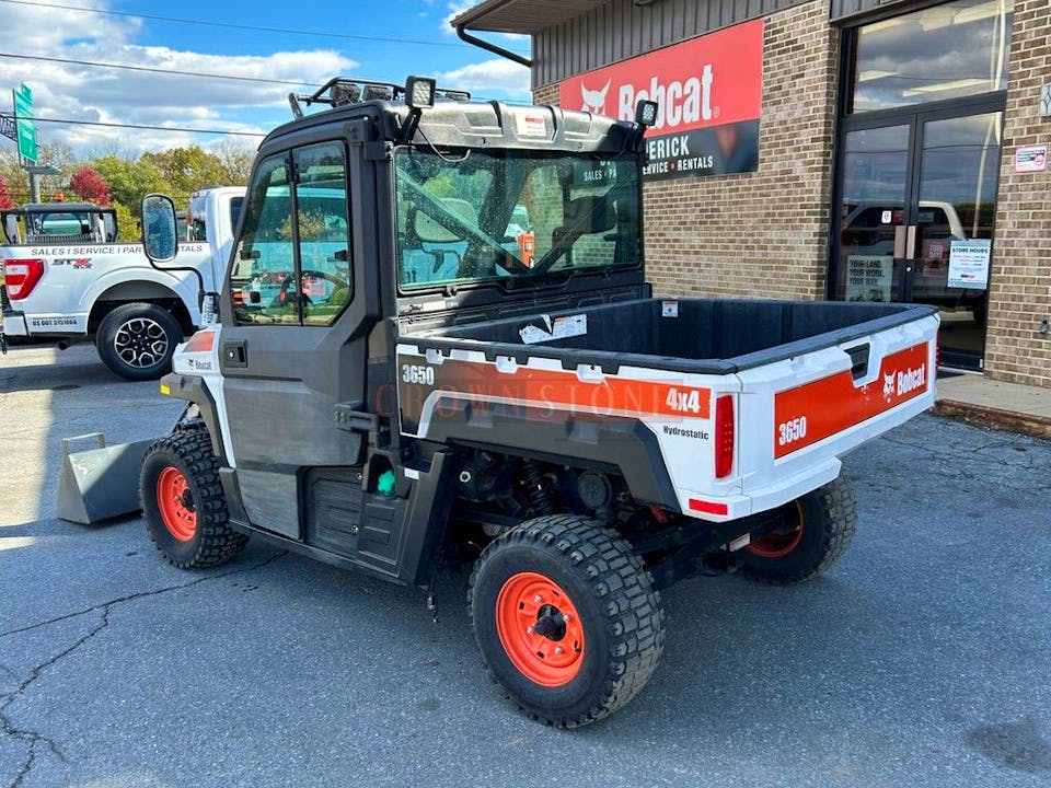 Bobcat 3650 w/ Attachments