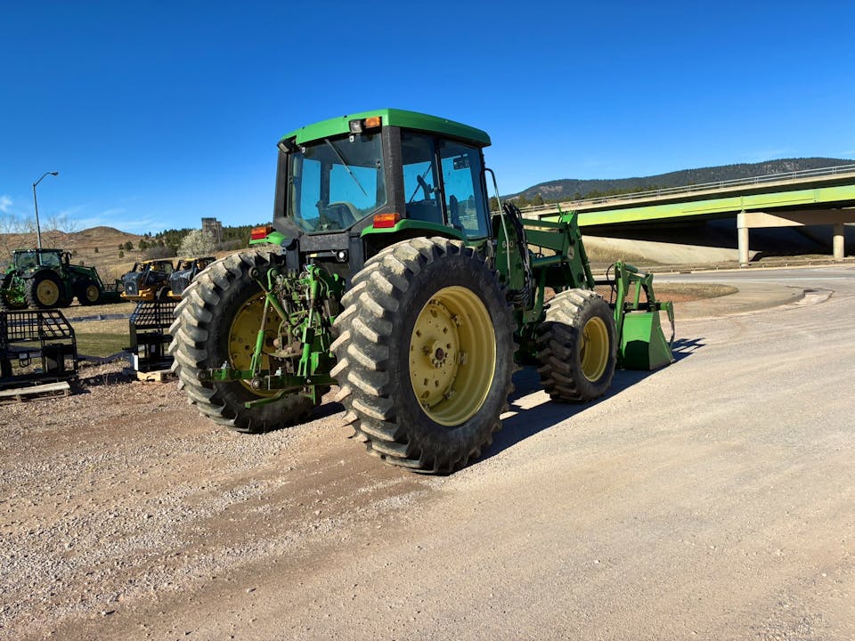 John Deere 6410