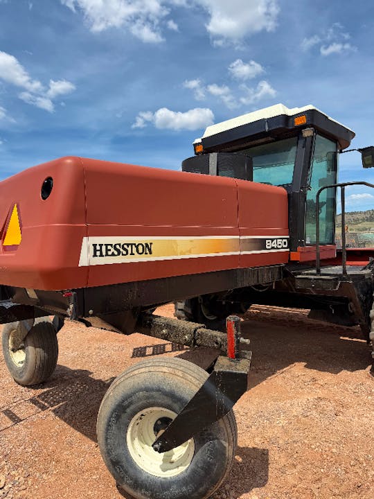 HESSTON 8450