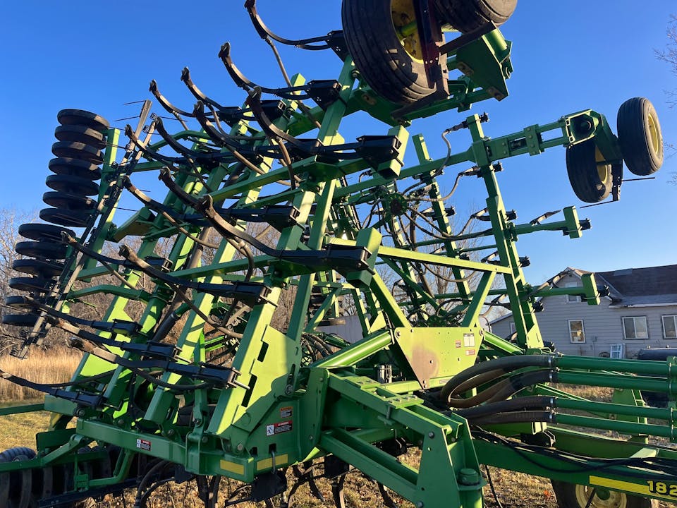 John Deere 1820