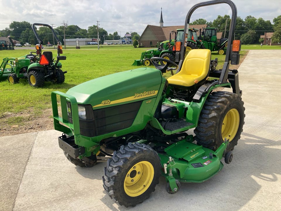 John Deere 4110