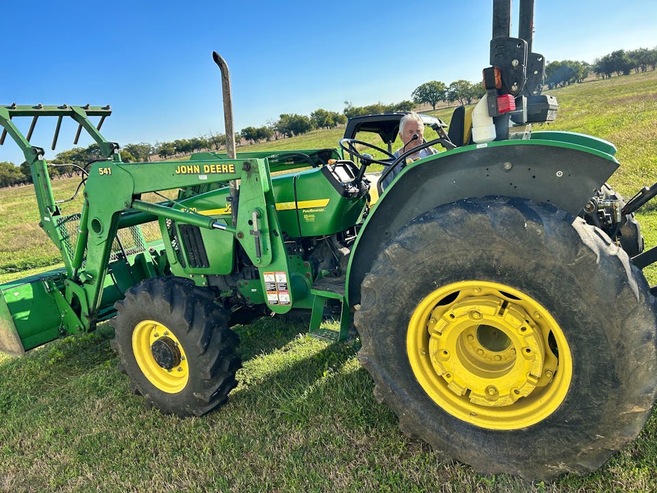 John Deere 5220