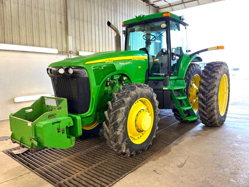 John Deere 8420