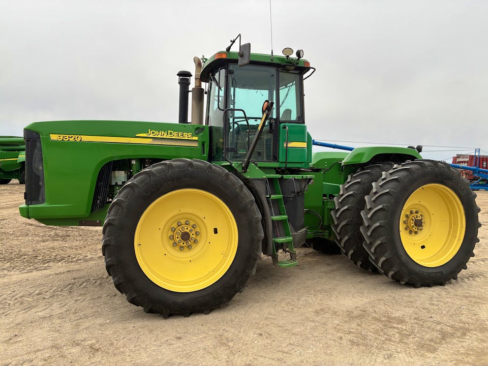 John Deere 9320
