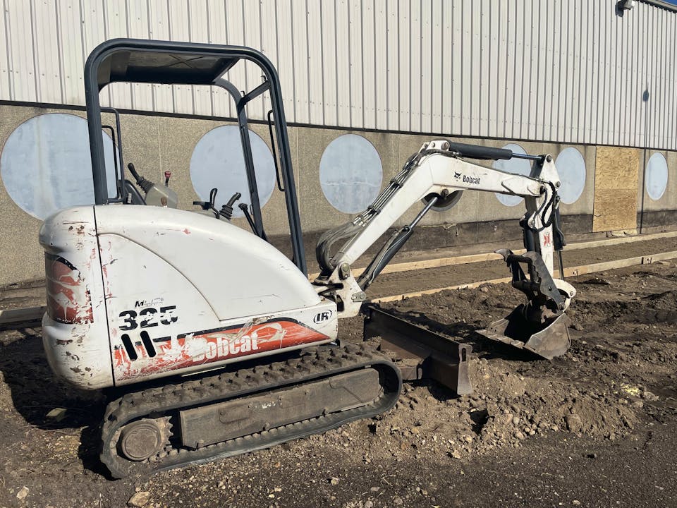 Bobcat 325
