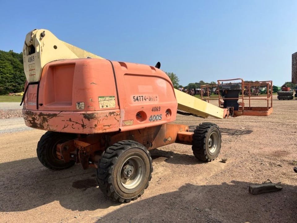 JLG 400S