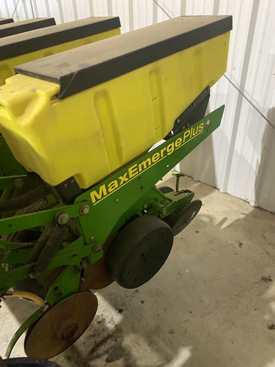John Deere 1750