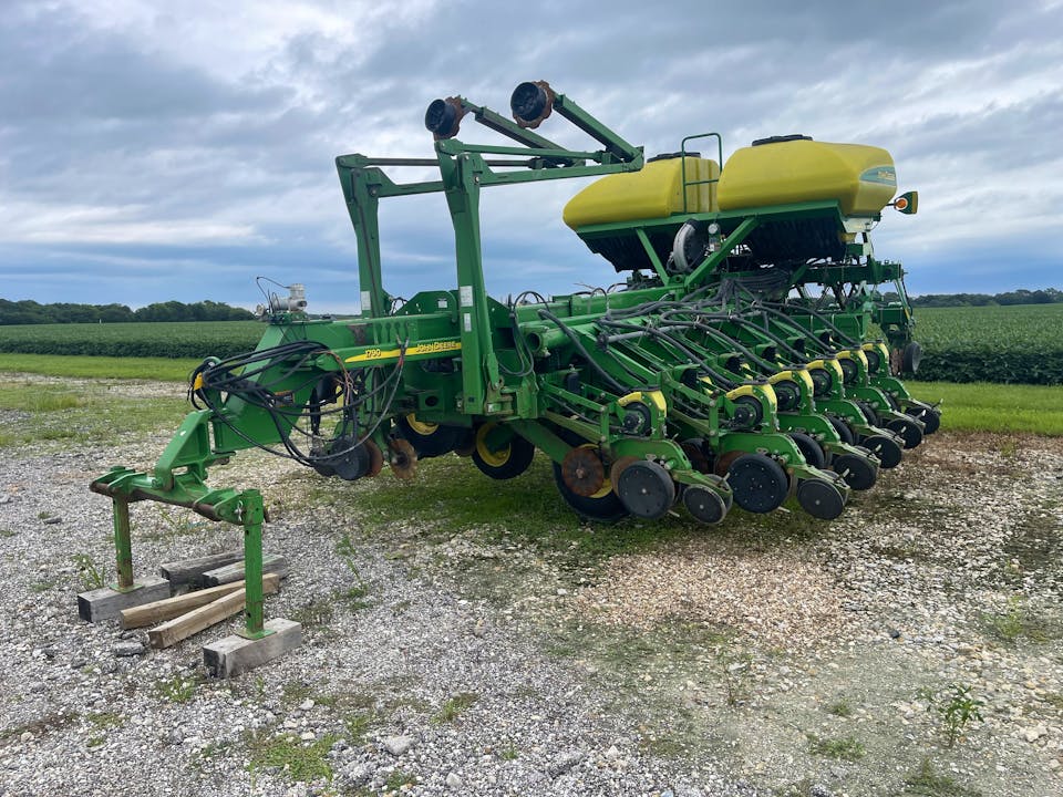John Deere 1790