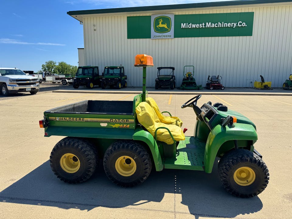 John Deere 6X4 TRAIL