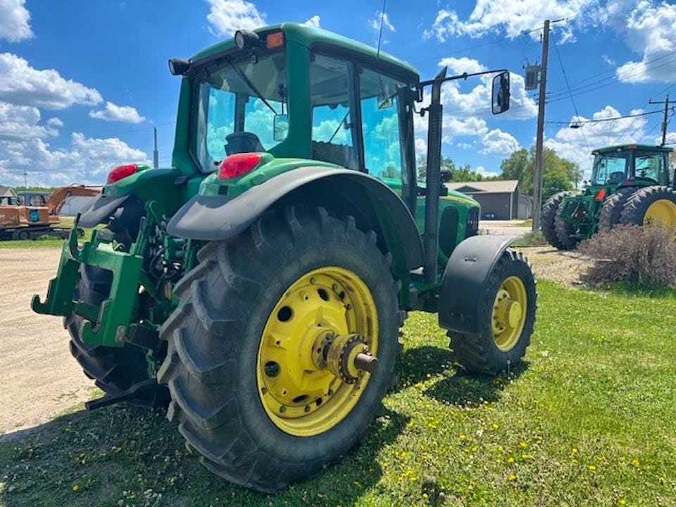 John Deere 7420