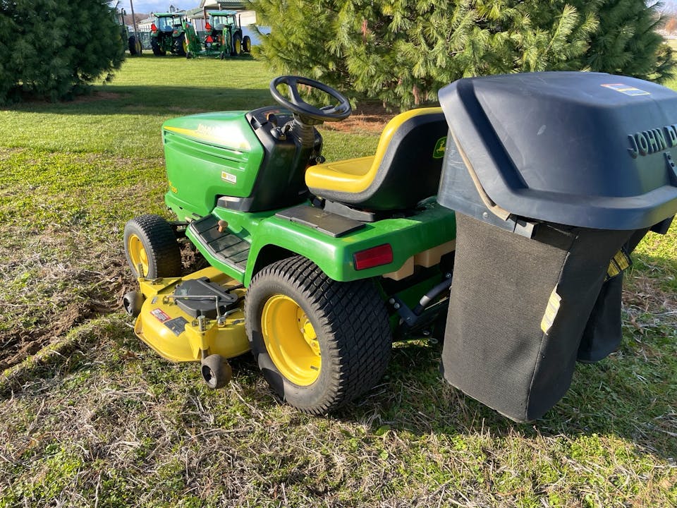 John Deere GX335
