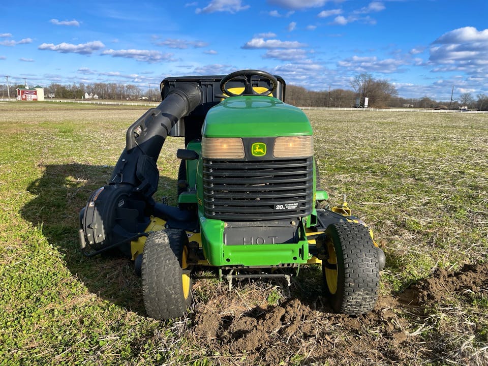 John Deere GX335