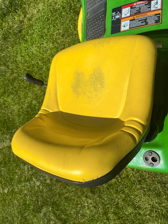 John Deere L110