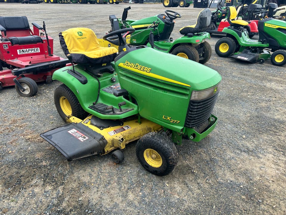 John Deere LX277