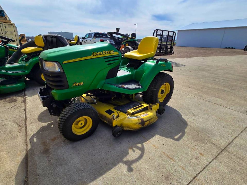 John Deere X475