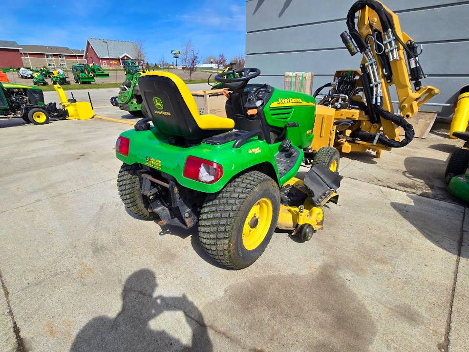 John Deere X475
