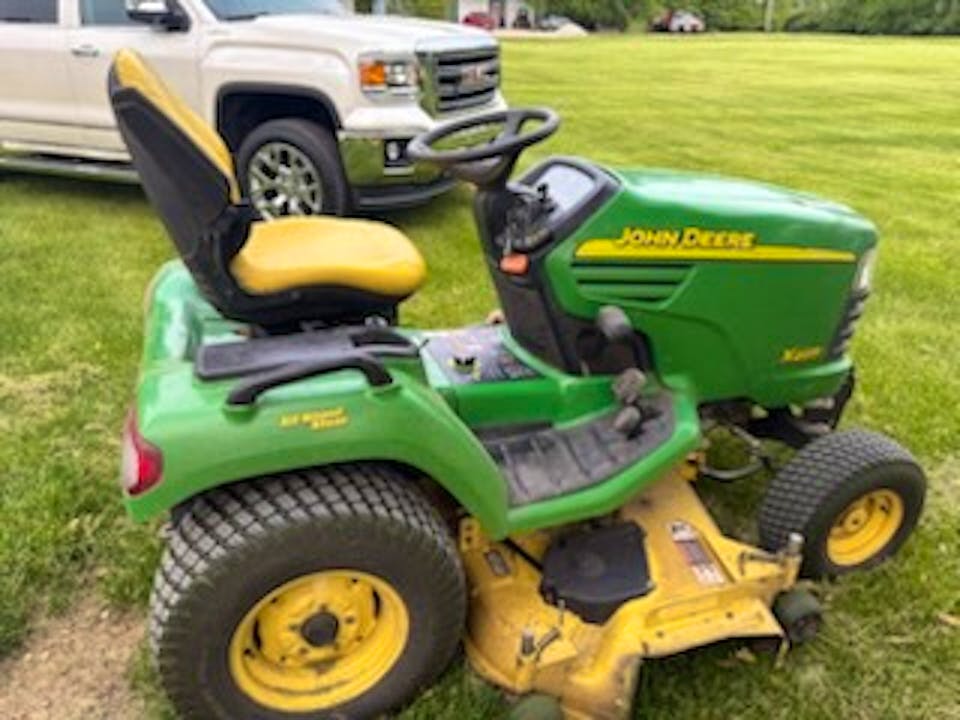 John Deere X495