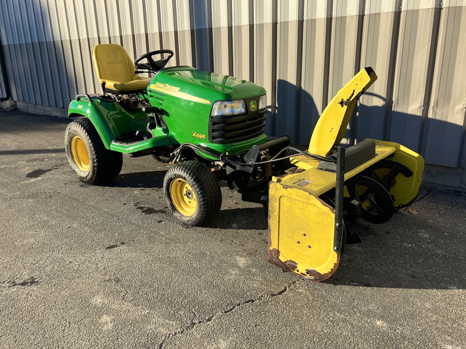 John Deere X595