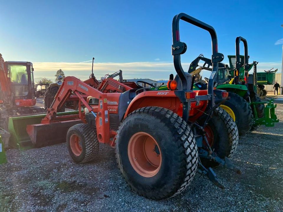 Kubota L3130