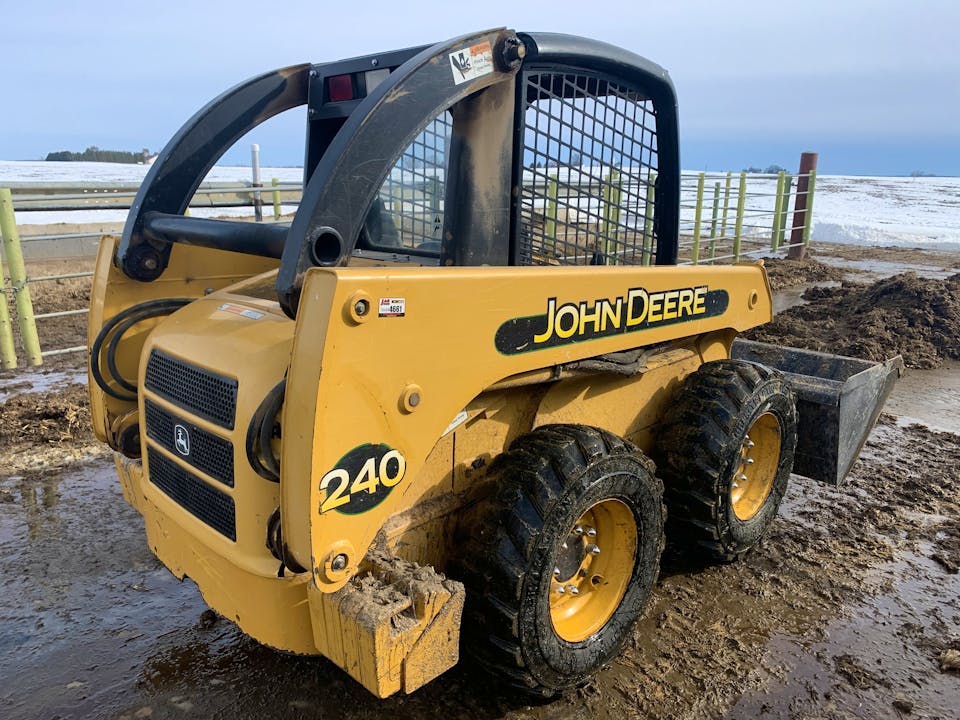 John Deere 240