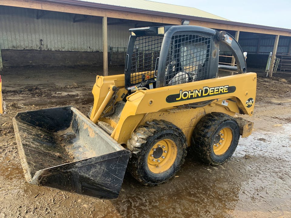 John Deere 240