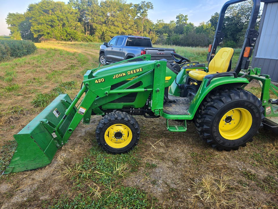John Deere 4310